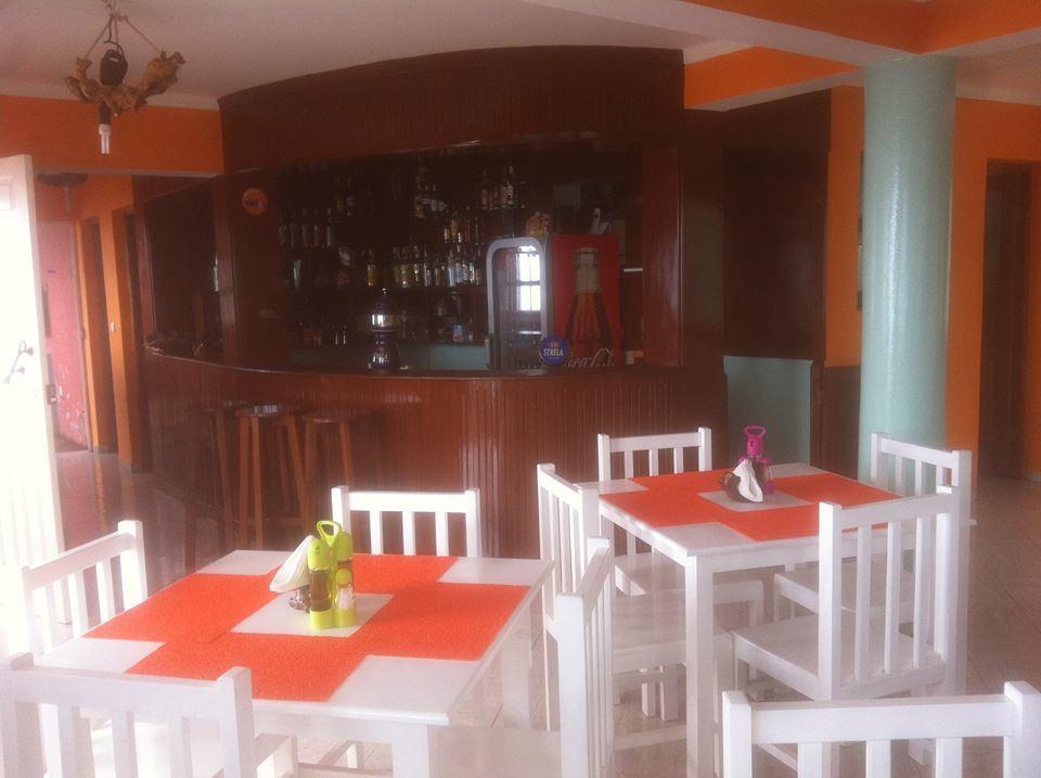 Gira Lua Hostal Igreja Exterior foto