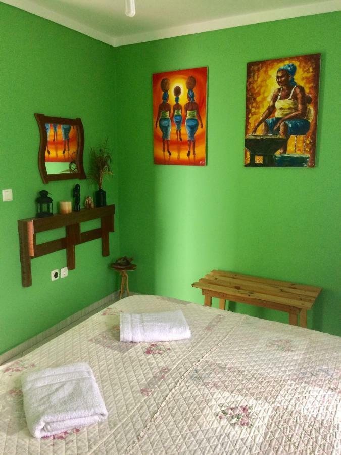 Gira Lua Hostal Igreja Exterior foto